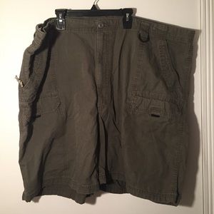 Wranglers sz 48 Cargo Shorts